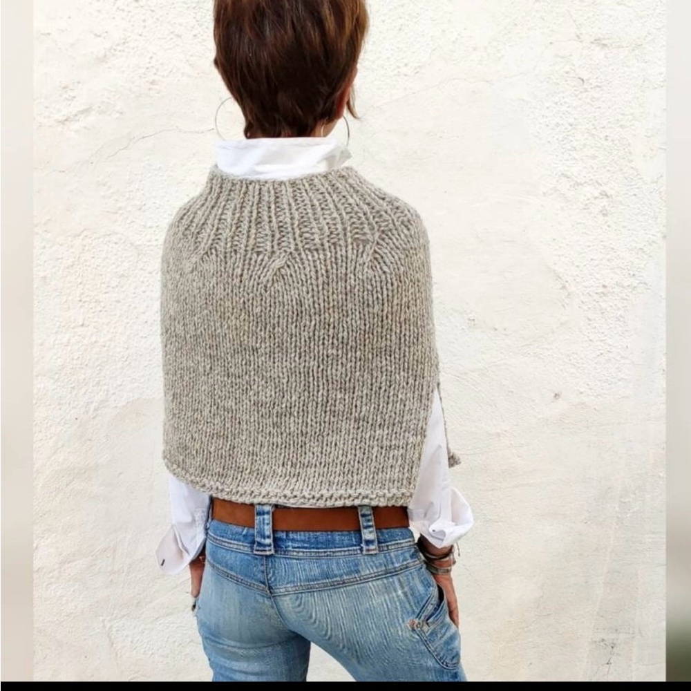 New Handmade Poncho Cape gray/beige BoHo Retro - Picture 3 of 8